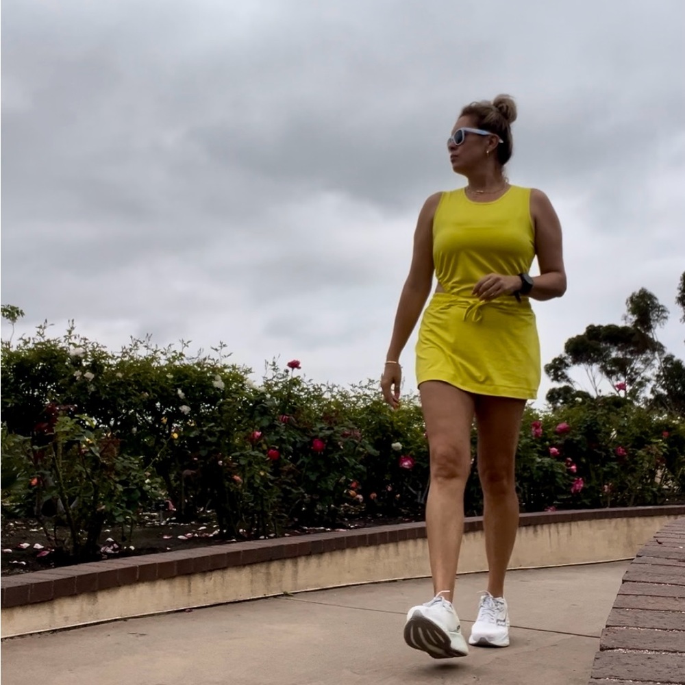 Yellow one piece athletic skort.great for sports and casual. With short attached